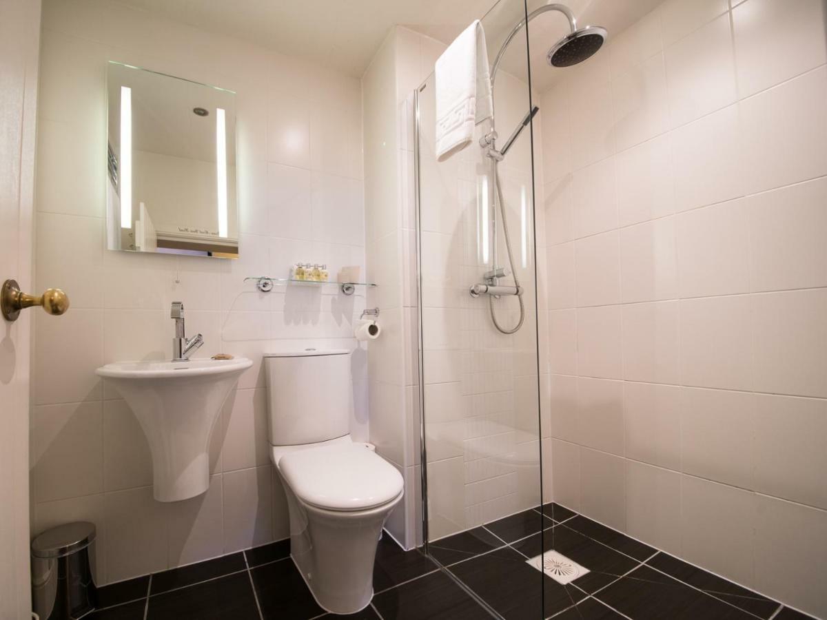 Checkers Pantry With Rooms Монтгомери Экстерьер фото